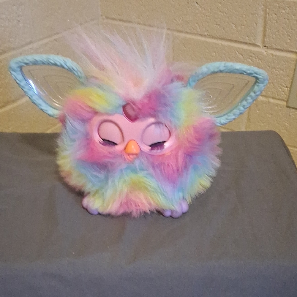 Furby-2023